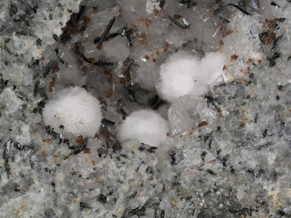 Ellingsenite